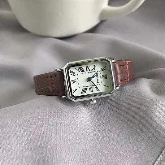 Reloj de cuarzo y cuero clásico retro para mujer