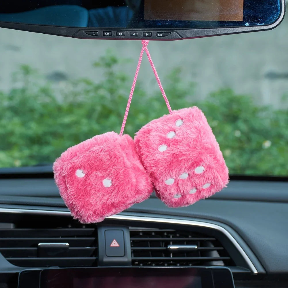 Dados de peluche retro para retrovisor de coche y más