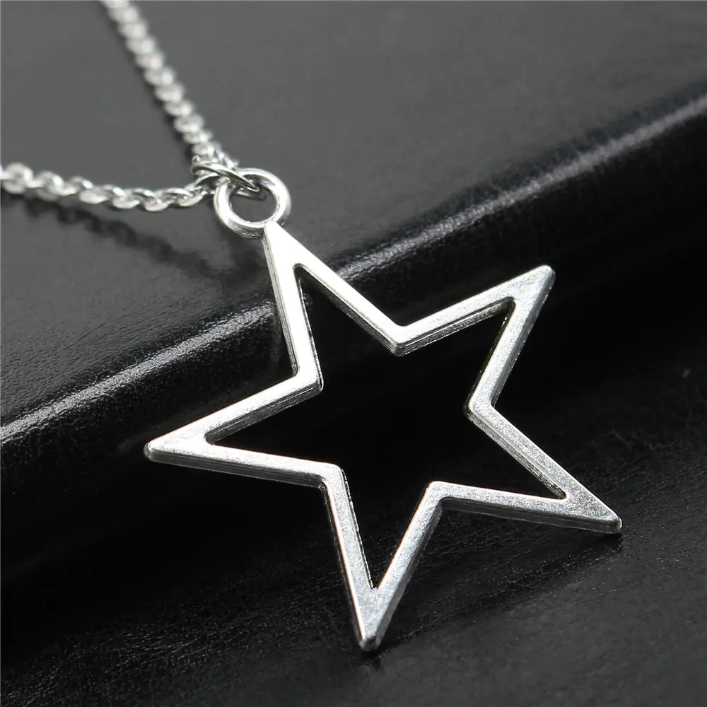 Collar Colgante Estrella Hueca Vintage Simple